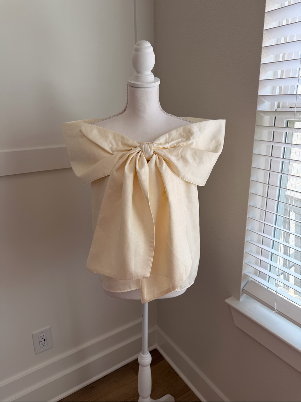 Fate Cream Off-Shoulder Bow-Front Blouse